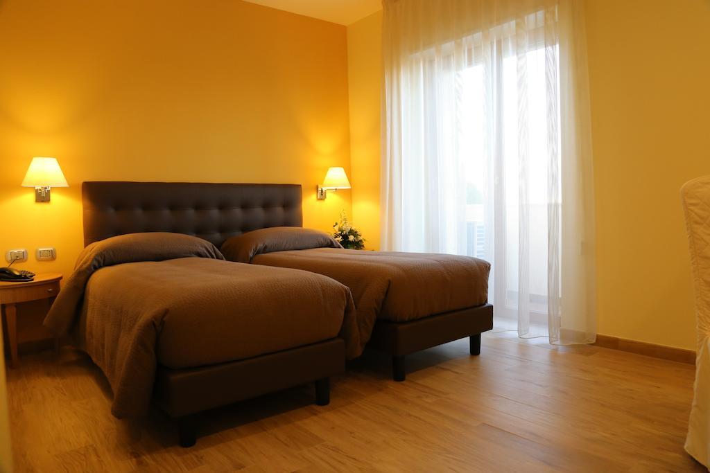 Maison Reale Foggia Esterno foto