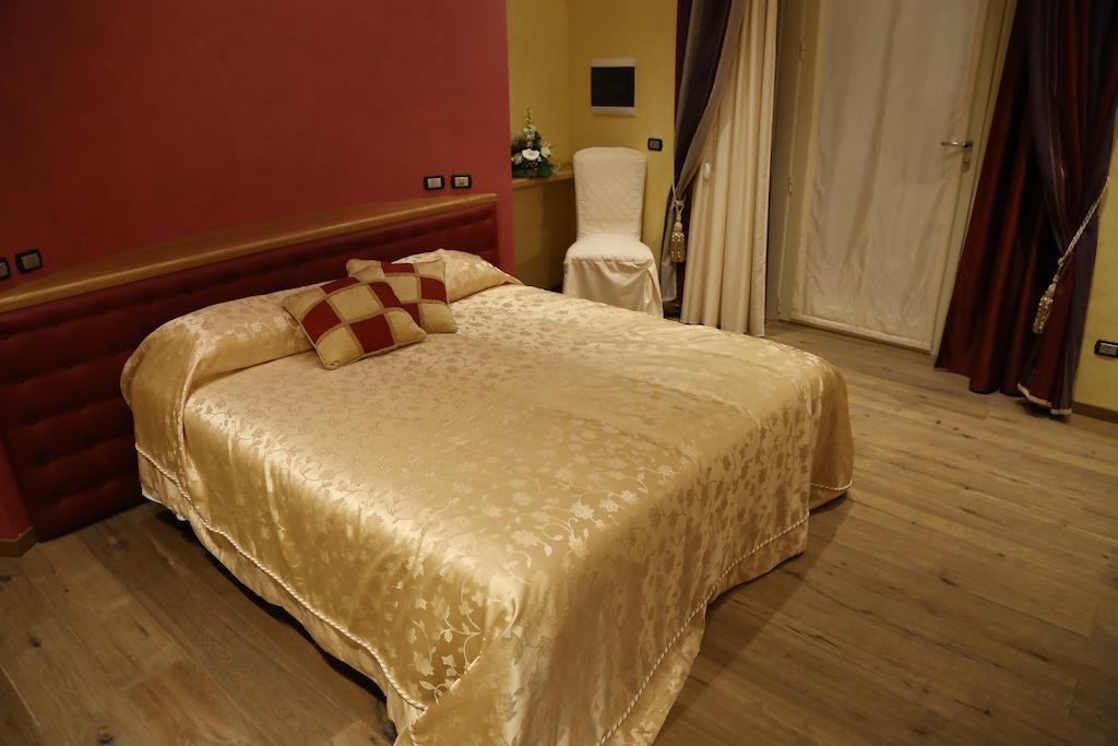 Maison Reale Foggia Esterno foto